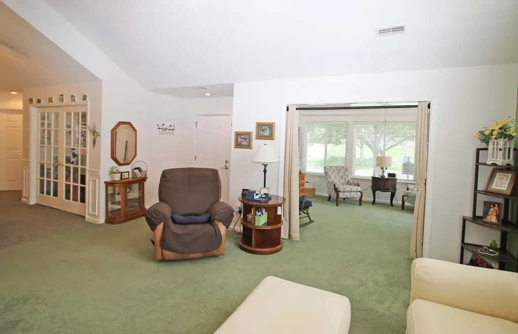 253 Churchill Nicholasville KY 40356