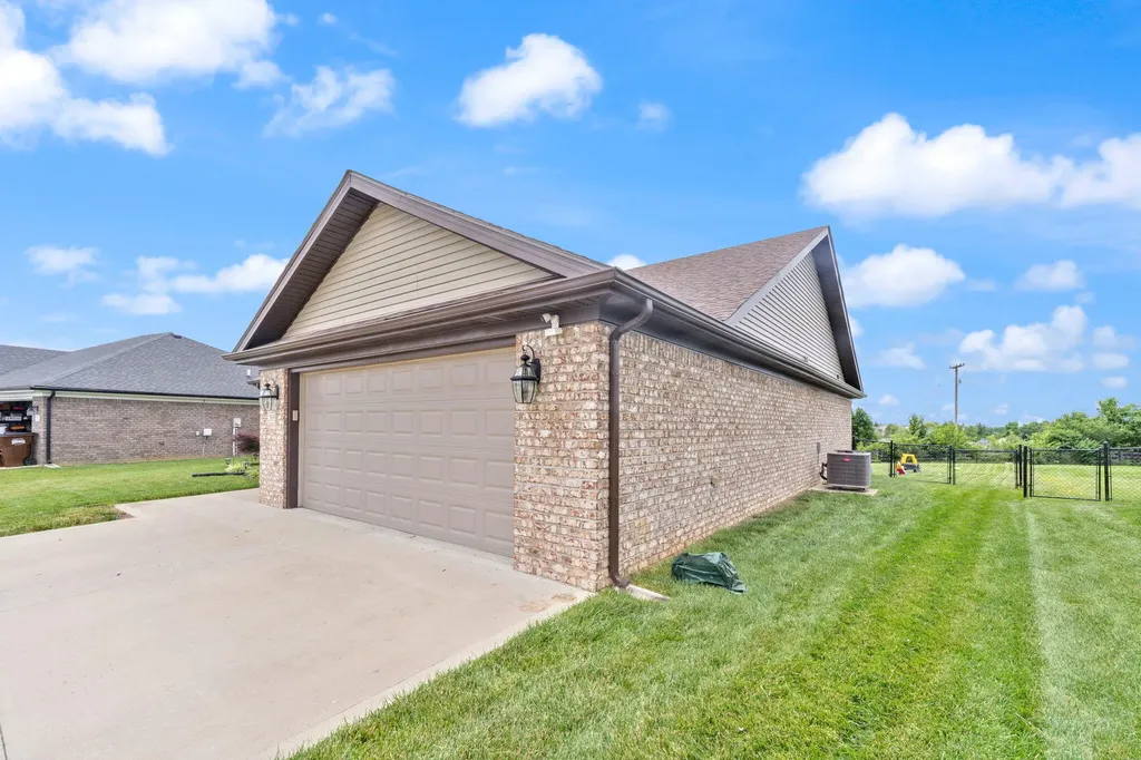 205 Windward Way Richmond KY 40475