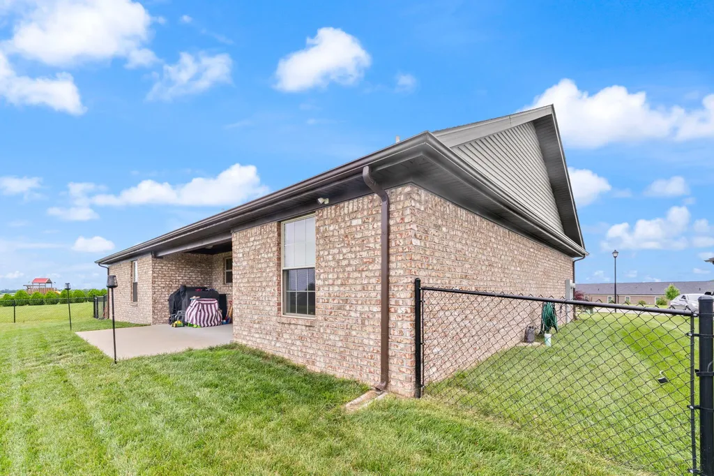 205 Windward Way Richmond KY 40475