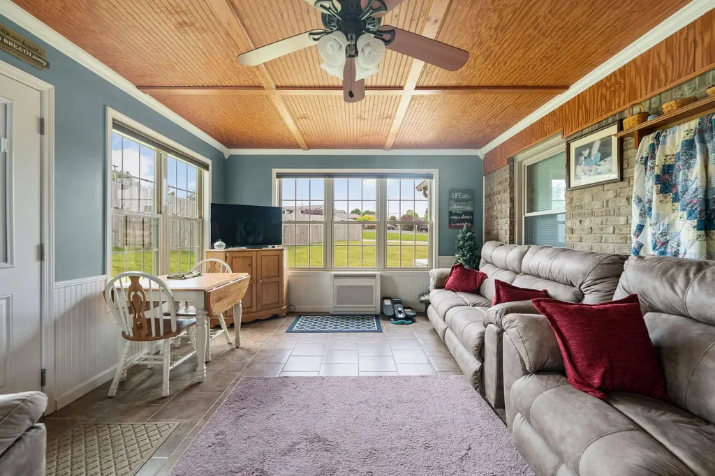 100 Saratoga Circle Richmond KY 40475