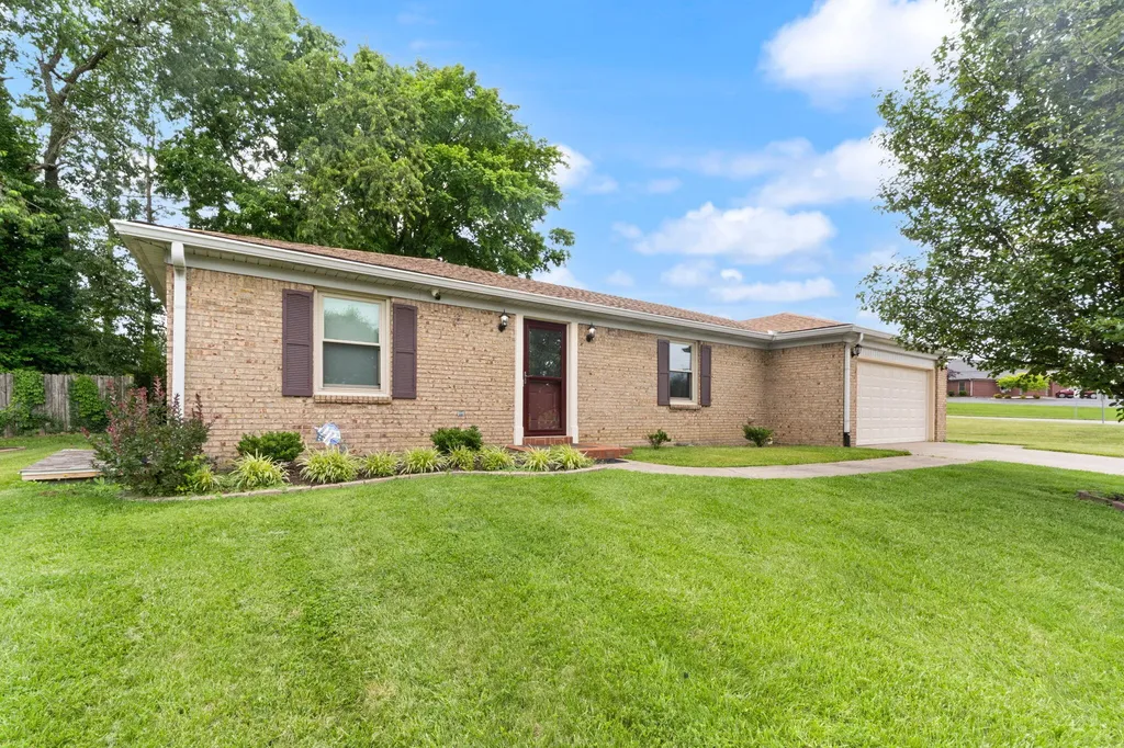 100 Saratoga Circle Richmond KY 40475