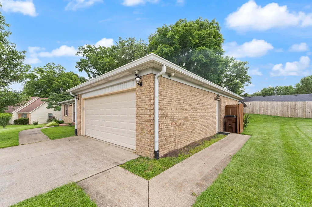 100 Saratoga Circle Richmond KY 40475