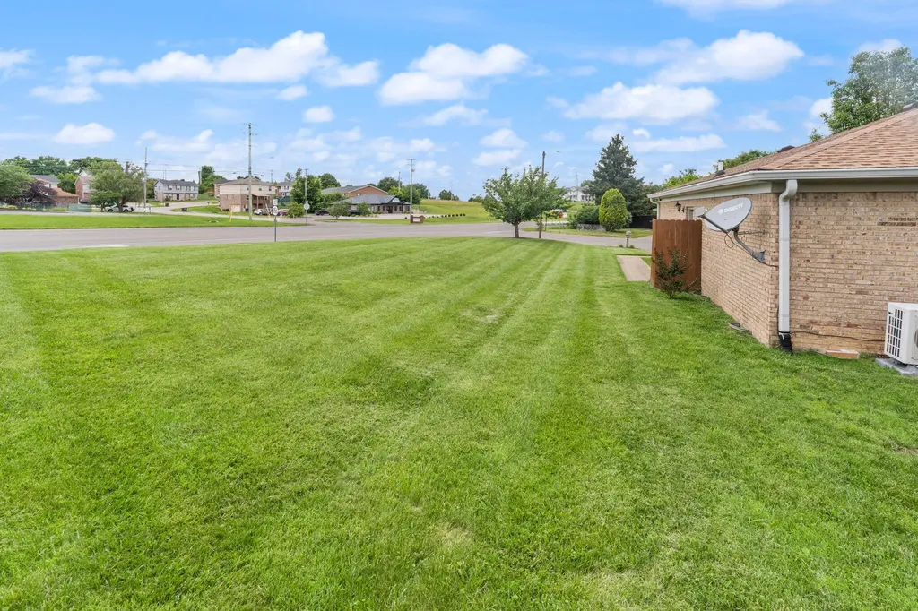100 Saratoga Circle Richmond KY 40475