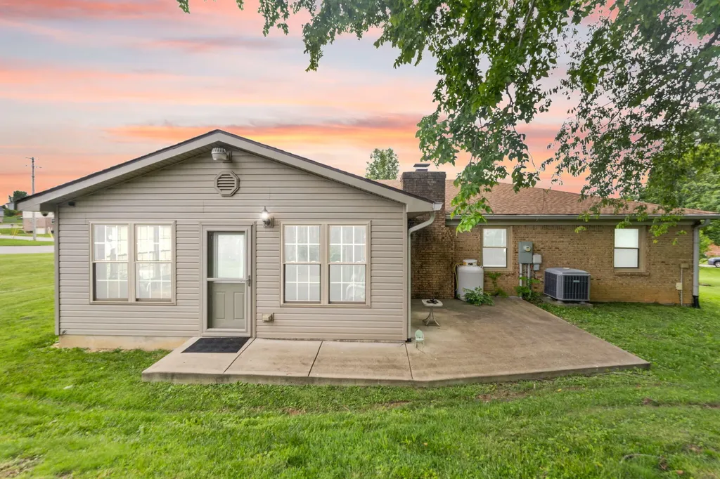 100 Saratoga Circle Richmond KY 40475