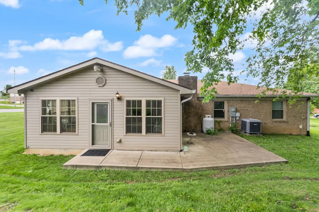 100 Saratoga Circle Richmond KY 40475