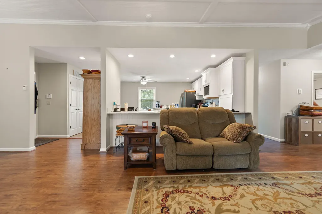 100 Saratoga Circle Richmond KY 40475