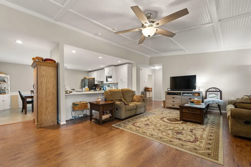 100 Saratoga Circle Richmond KY 40475