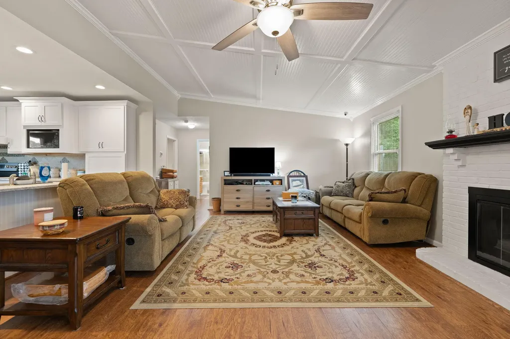 100 Saratoga Circle Richmond KY 40475