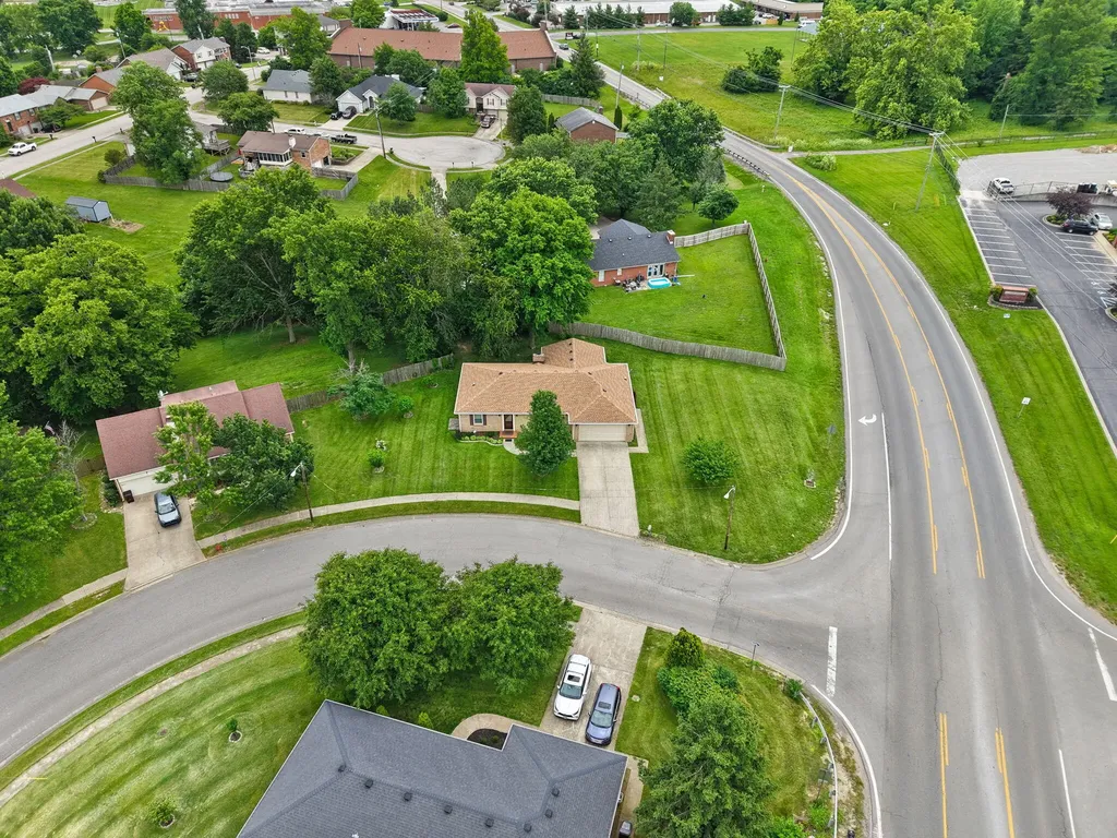 100 Saratoga Circle Richmond KY 40475