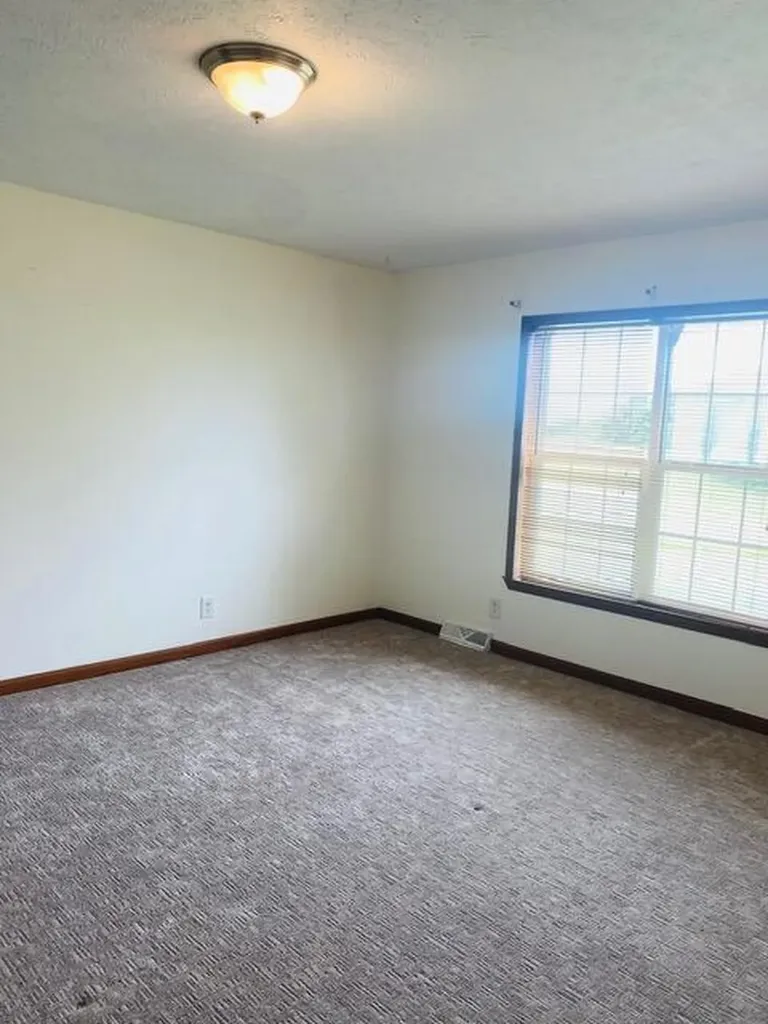 4363 Brush Grove Road Willisburg KY 40078