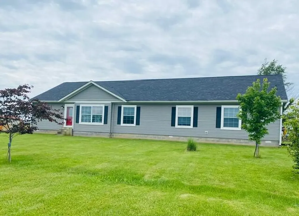 4363 Brush Grove Road Willisburg KY 40078