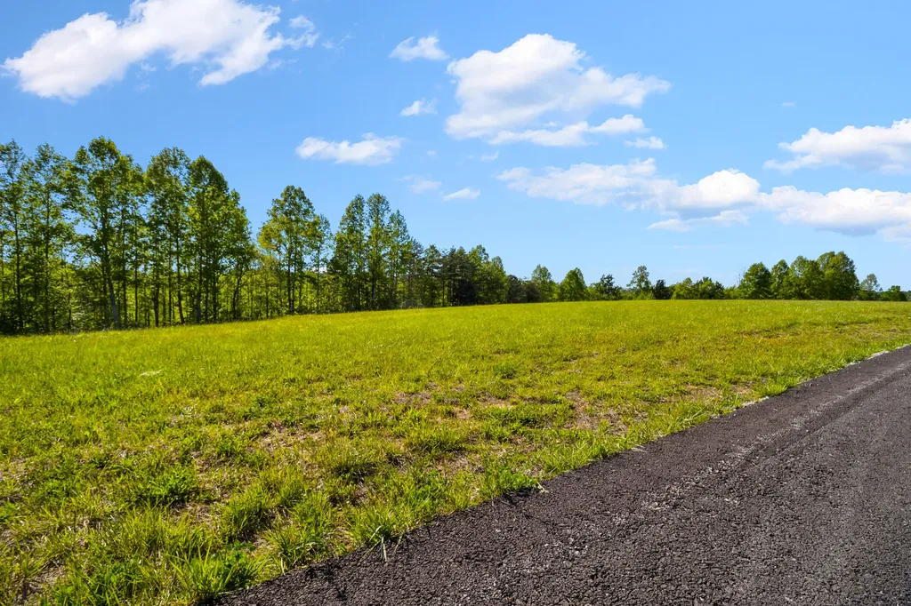 2000 Old Hare Road East Bernstadt KY 40729