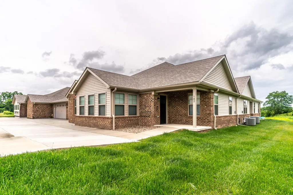 182 Garden Gate Drive Berea KY 40403