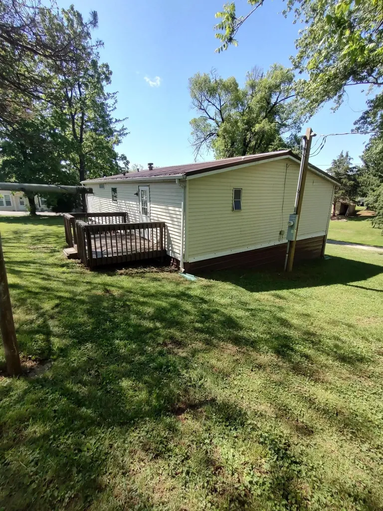 105 Pineview Lane Carlisle KY 40311