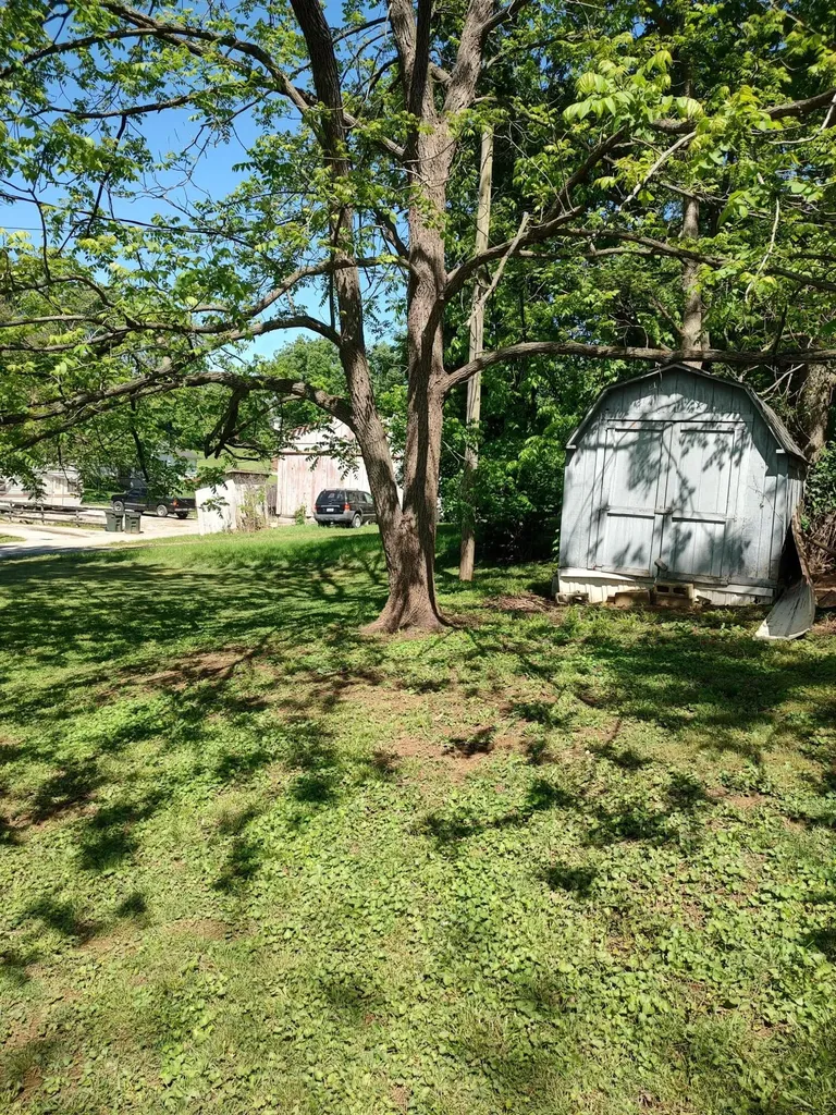 105 Pineview Lane Carlisle KY 40311