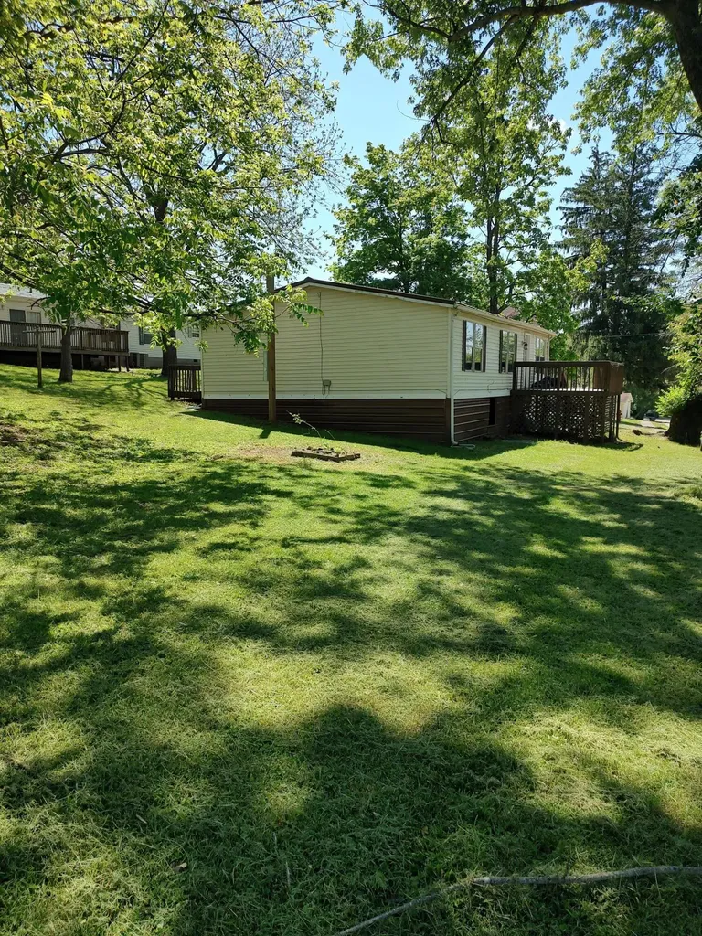 105 Pineview Lane Carlisle KY 40311