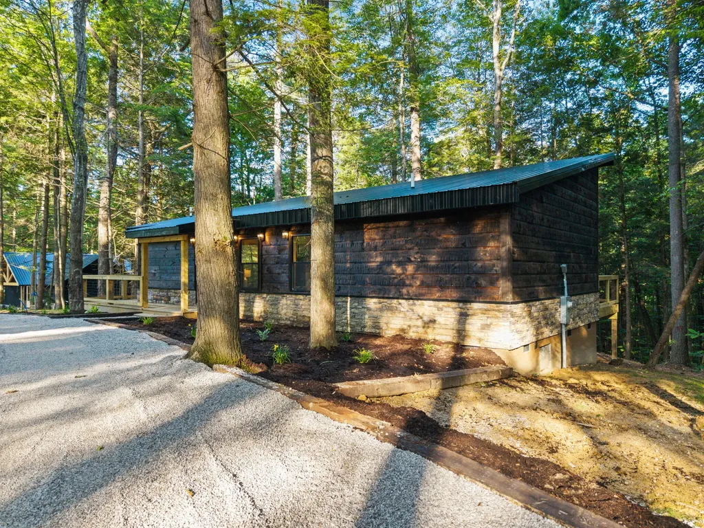 24 Joyful Springs Beattyville KY 41311