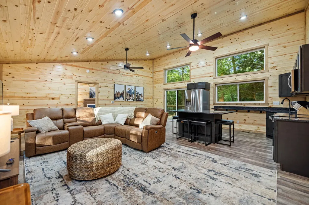 24 Joyful Springs Beattyville KY 41311