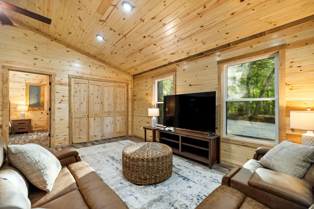 24 Joyful Springs Beattyville KY 41311