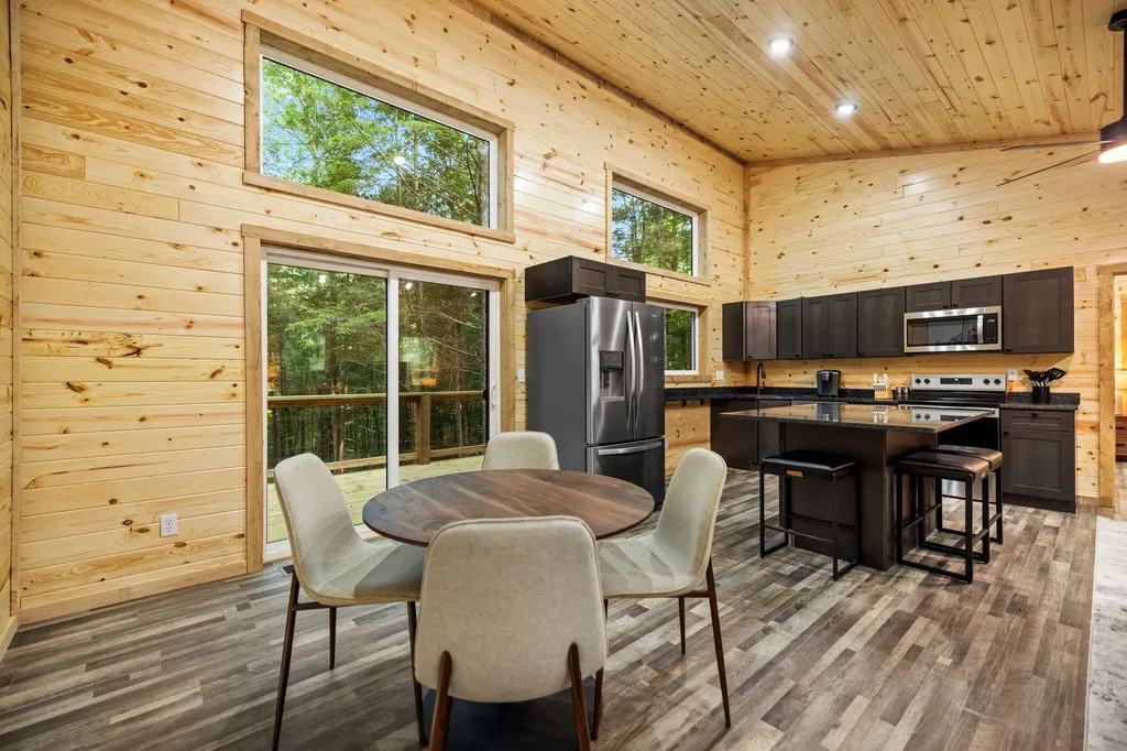 24 Joyful Springs Beattyville KY 41311