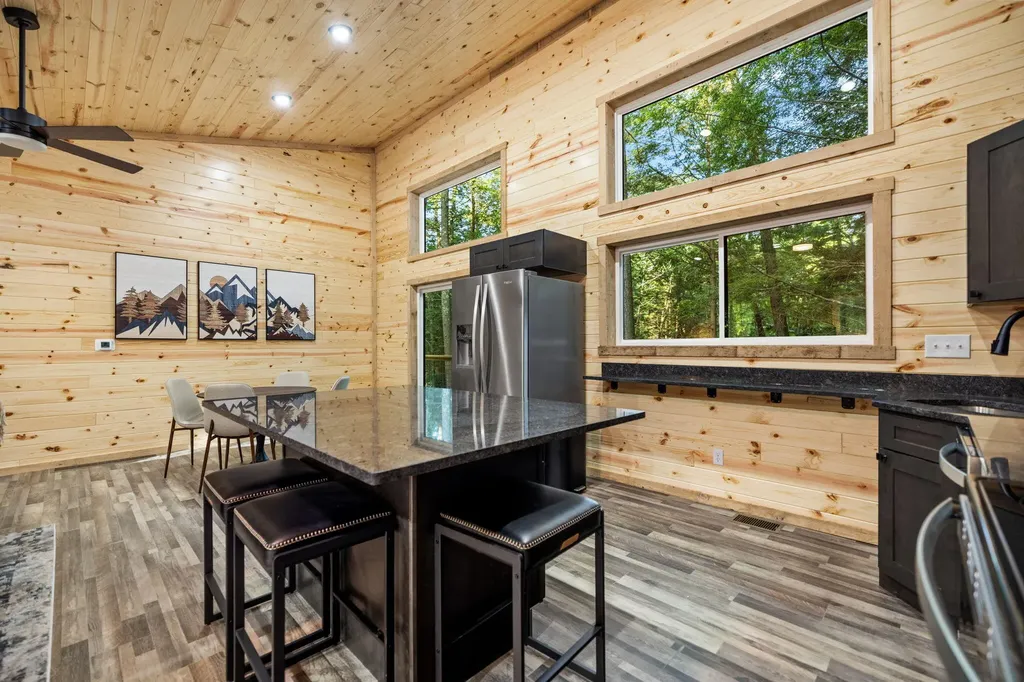 24 Joyful Springs Beattyville KY 41311