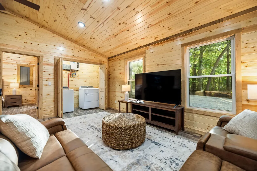 24 Joyful Springs Beattyville KY 41311