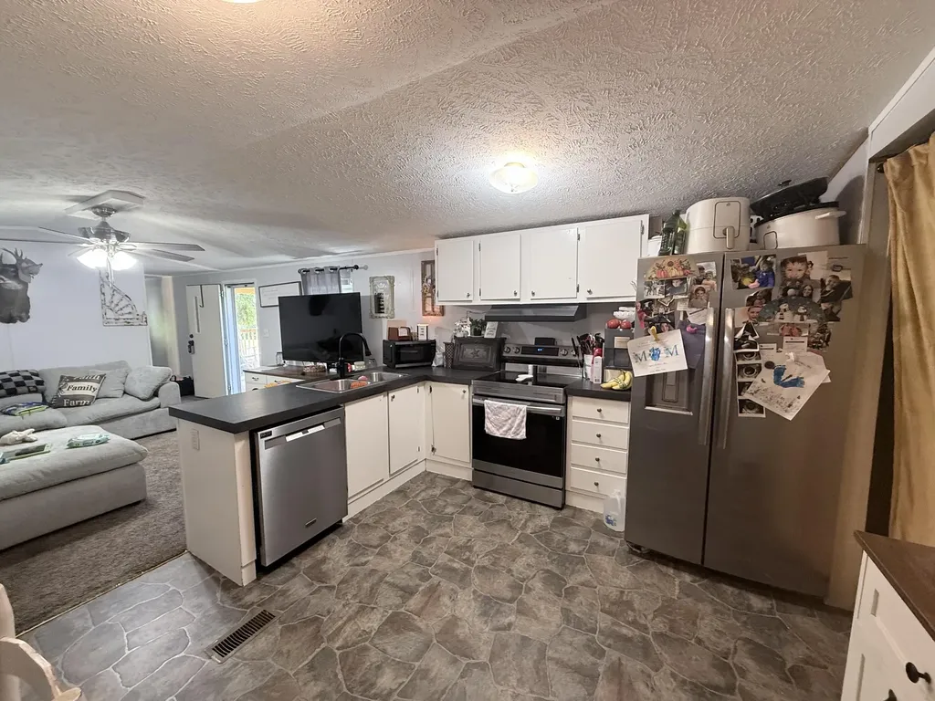 4627 Highway 437 West Liberty KY 41472