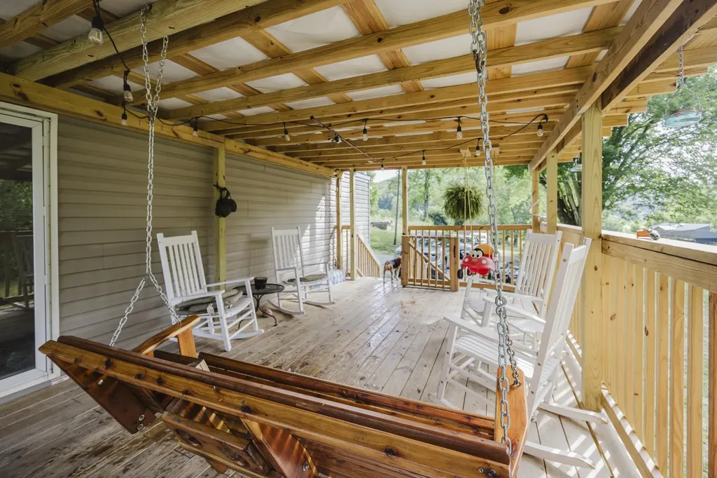 4627 Highway 437 West Liberty KY 41472