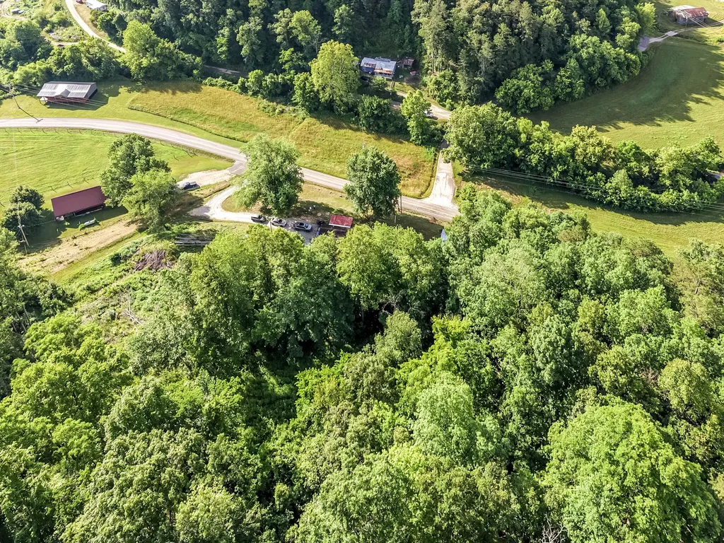 4627 Highway 437 West Liberty KY 41472