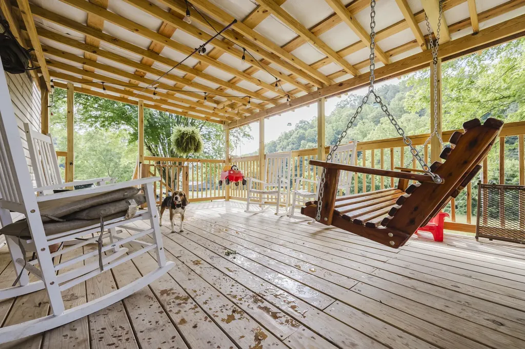 4627 Highway 437 West Liberty KY 41472