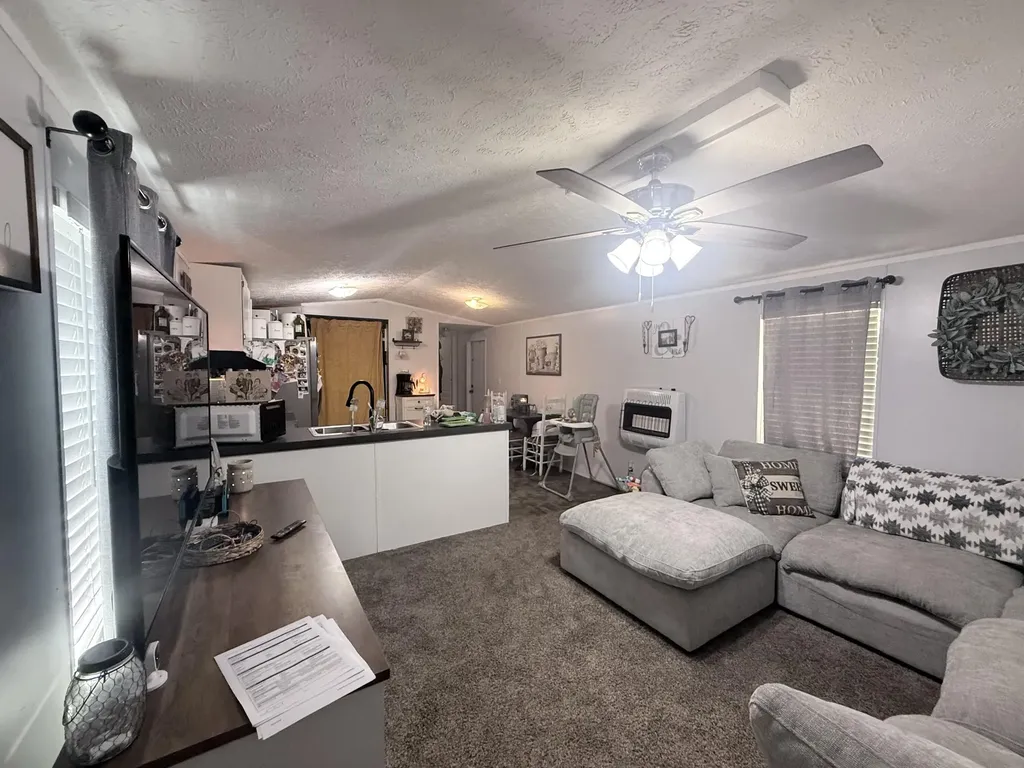 4627 Highway 437 West Liberty KY 41472