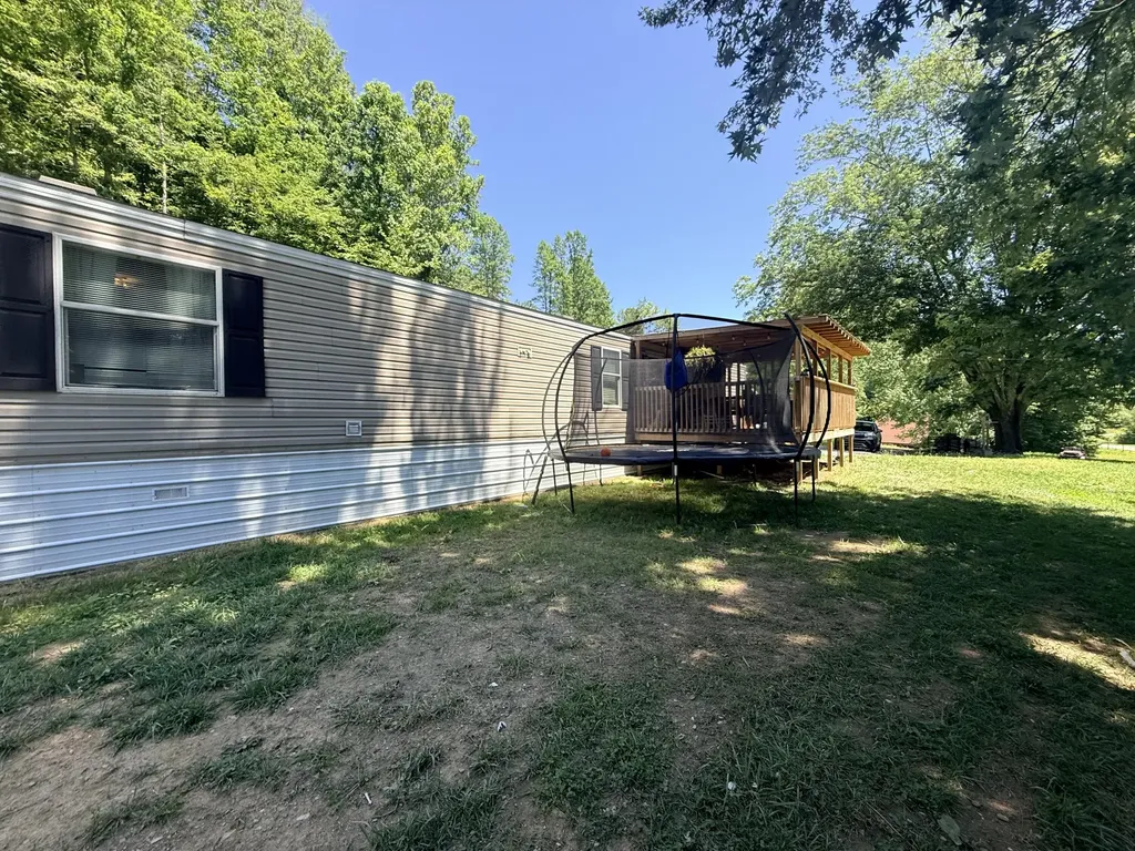 4627 Highway 437 West Liberty KY 41472
