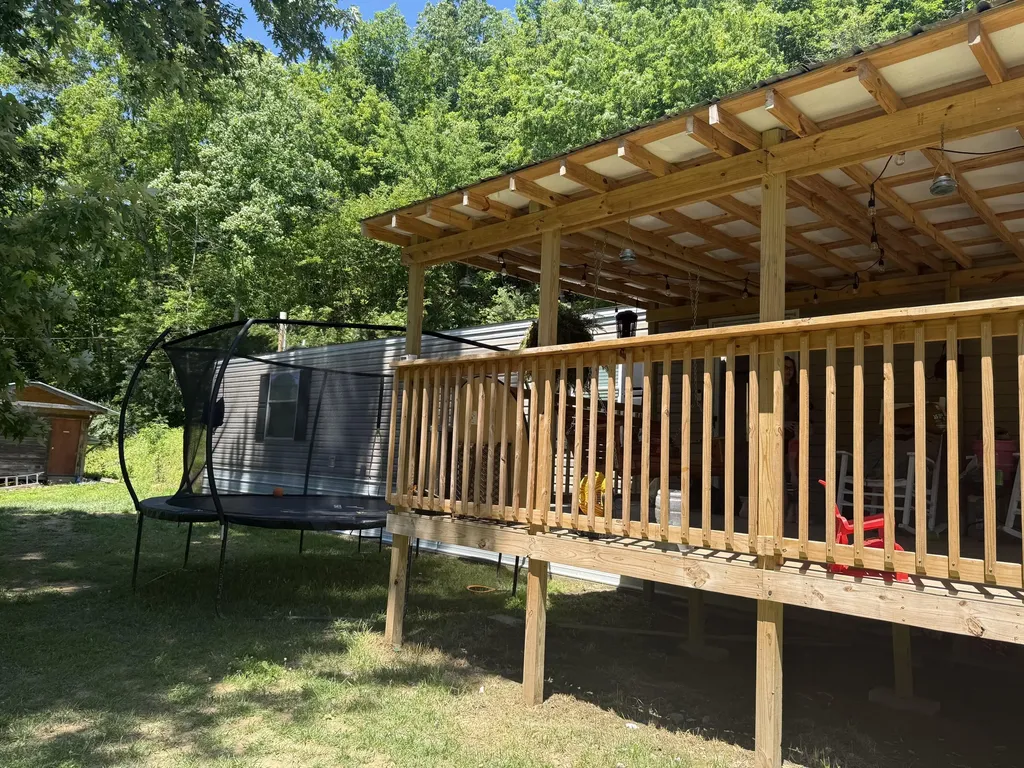 4627 Highway 437 West Liberty KY 41472
