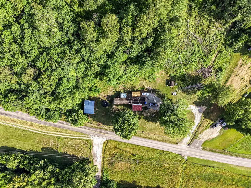 4627 Highway 437 West Liberty KY 41472