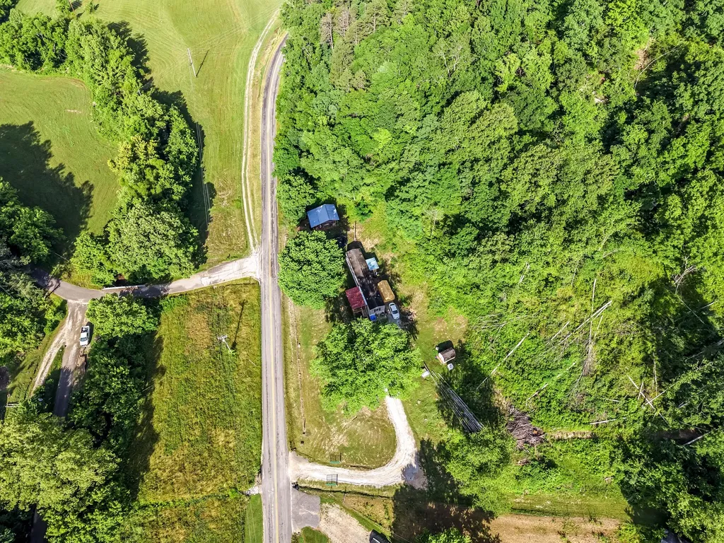 4627 Highway 437 West Liberty KY 41472
