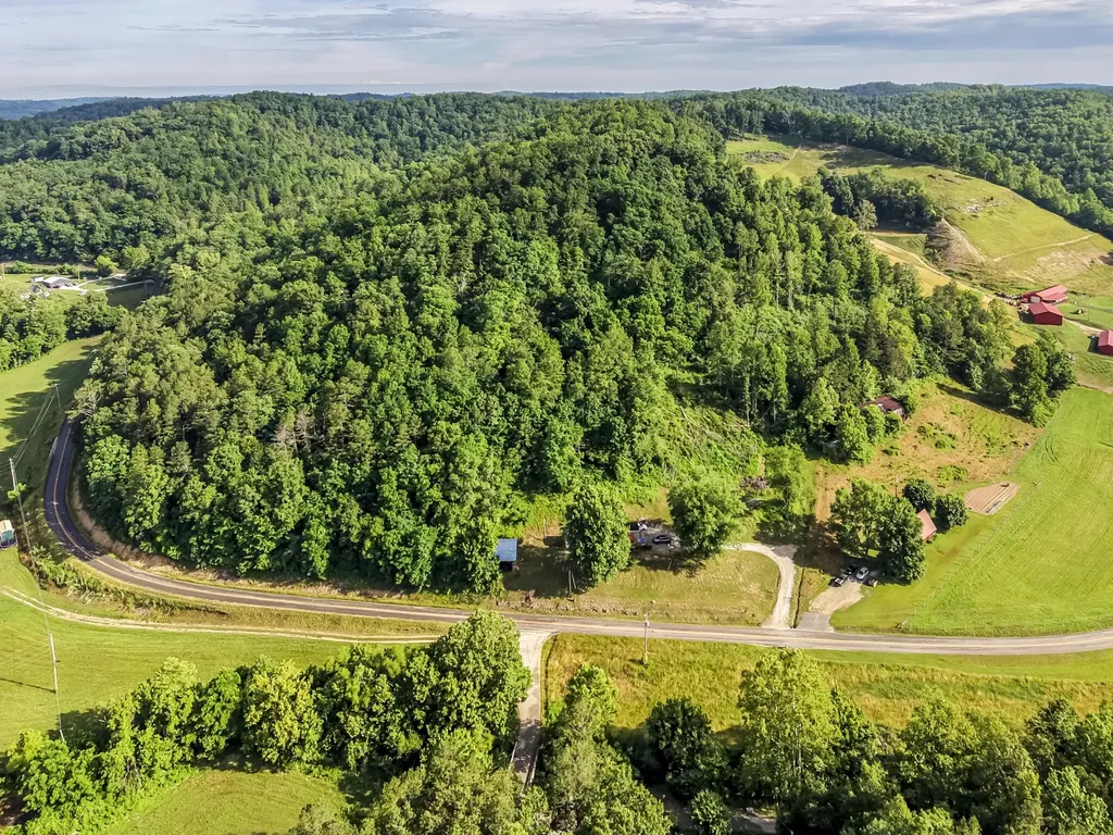 4627 Highway 437 West Liberty KY 41472