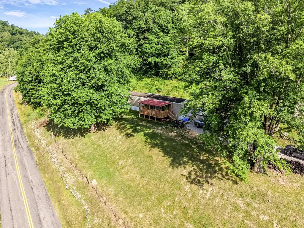 4627 Highway 437 West Liberty KY 41472