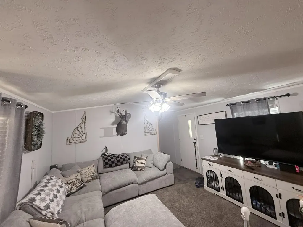 4627 Highway 437 West Liberty KY 41472