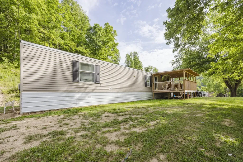 4627 Highway 437 West Liberty KY 41472