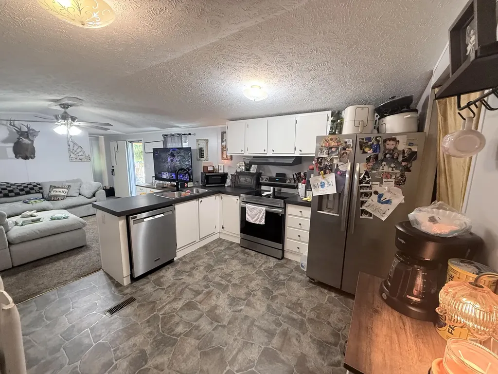 4627 Highway 437 West Liberty KY 41472