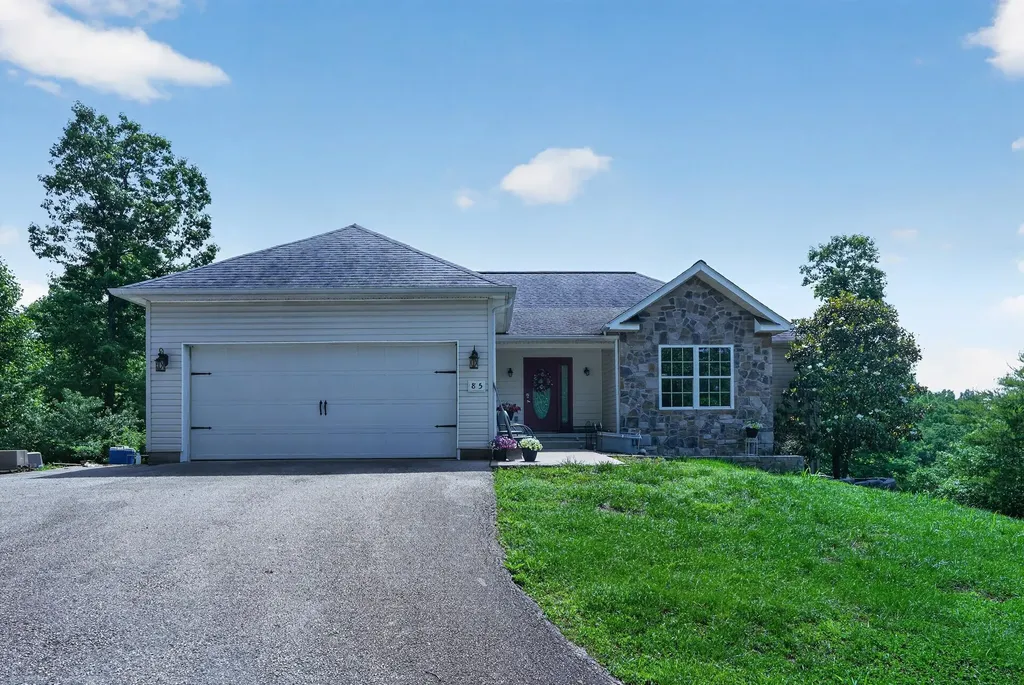 85 Bear Path Morehead KY 40351