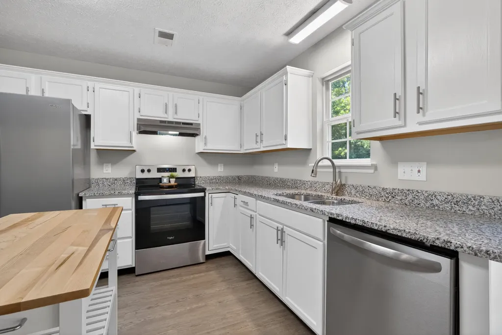 418 Wabarto Way Nicholasville KY 40356