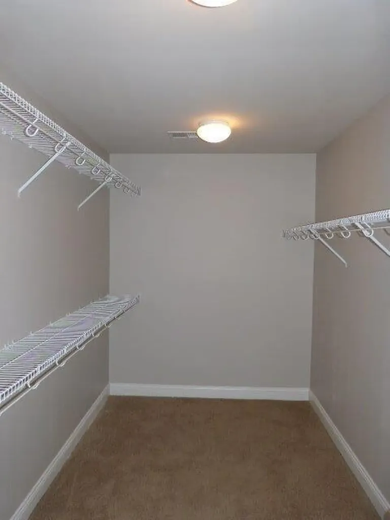 4752 Windstar Way Lexington KY 40515