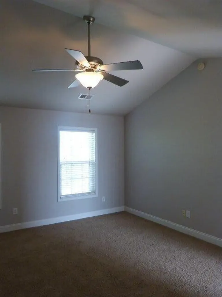 4752 Windstar Way Lexington KY 40515