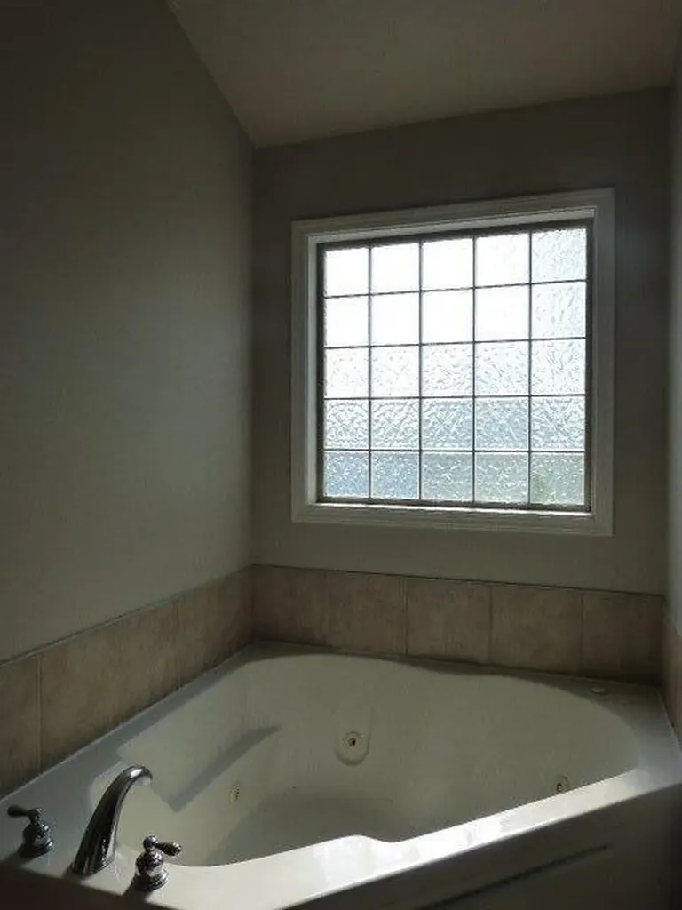 4752 Windstar Way Lexington KY 40515