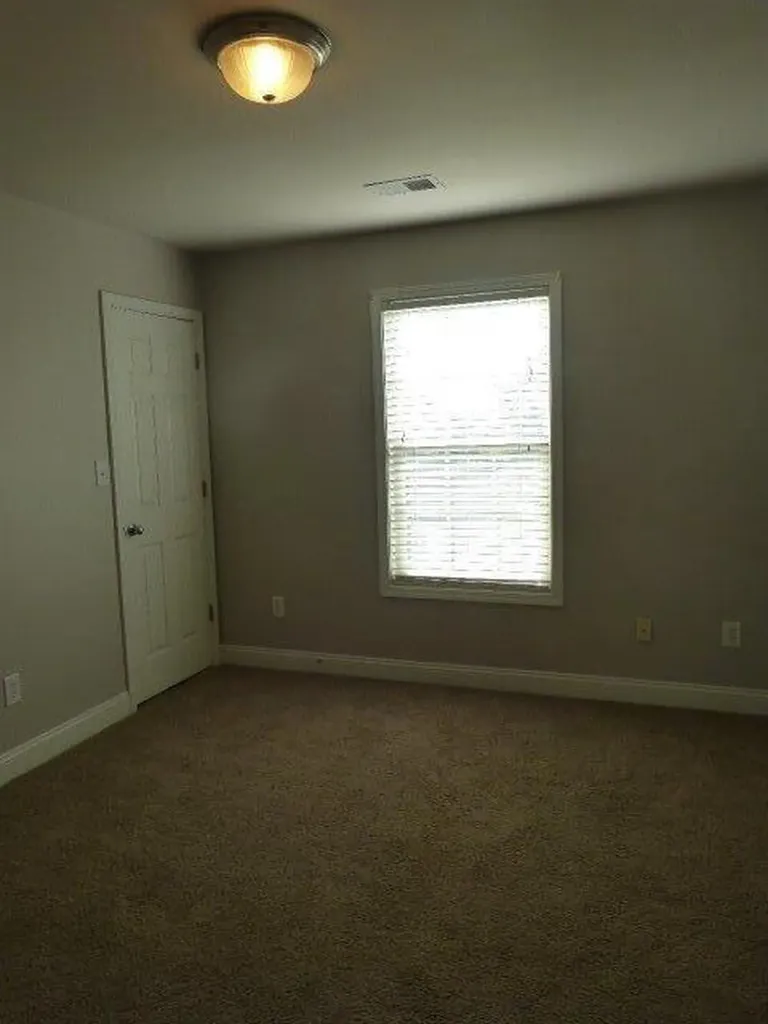 4752 Windstar Way Lexington KY 40515