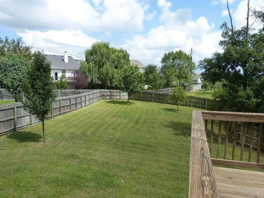 4752 Windstar Way Lexington KY 40515