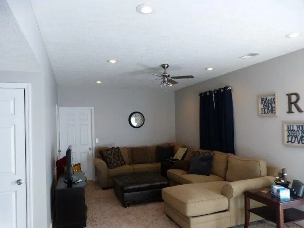4752 Windstar Way Lexington KY 40515