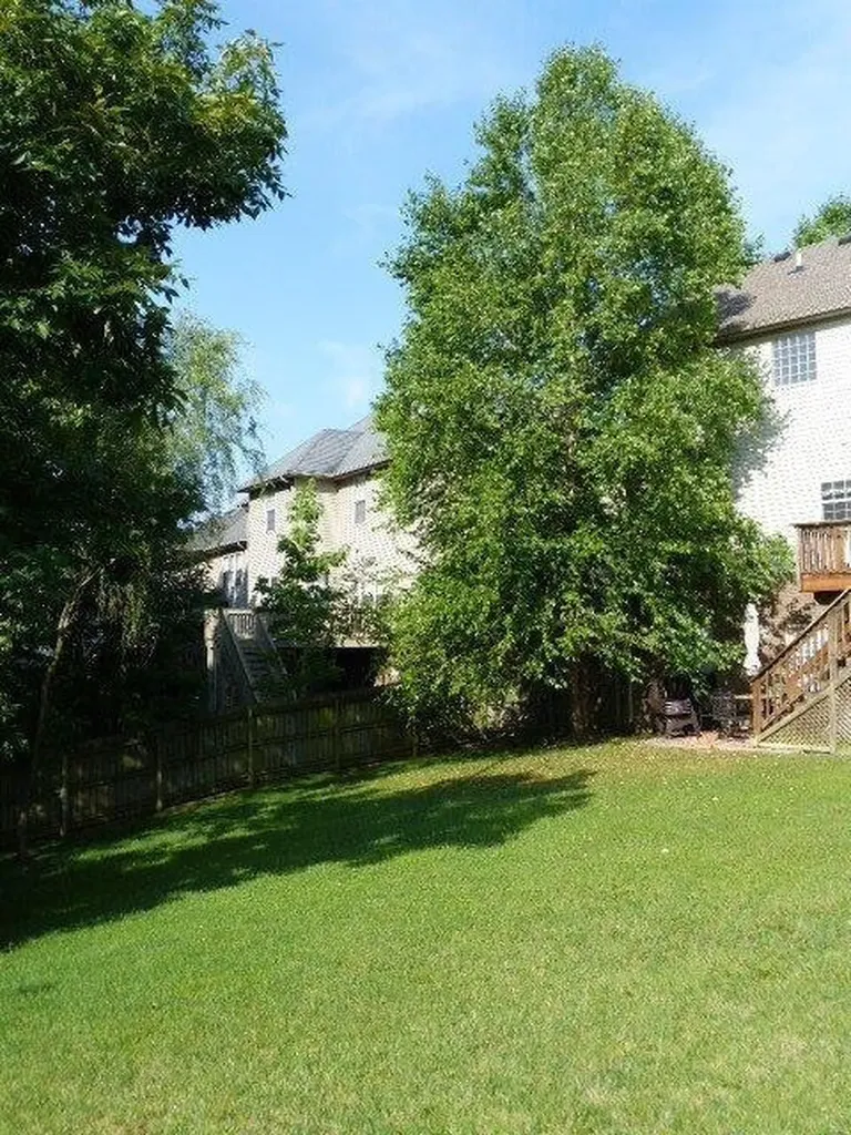 4752 Windstar Way Lexington KY 40515