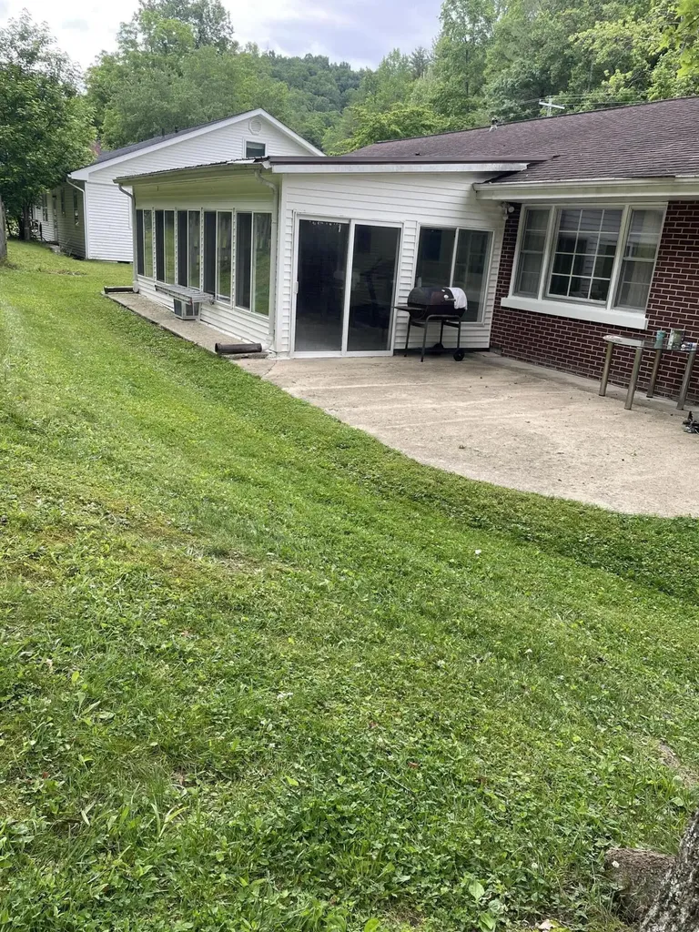 485 N Wilson Avenue Morehead KY 40351